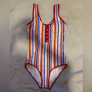 Coral Reef One Piece Swim Suit! Brand: Coral Reef - Size: Small